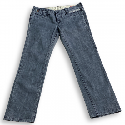 SUPER RARE LADIES LEVIS COPPER JEANS // Button fly, special stitch and copper hardware details. Size 27 waist 32 length.